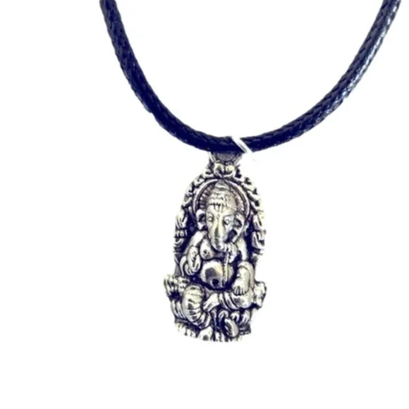 New Ganesha Elephant God Pendent Necklace - Picture 5 of 7
